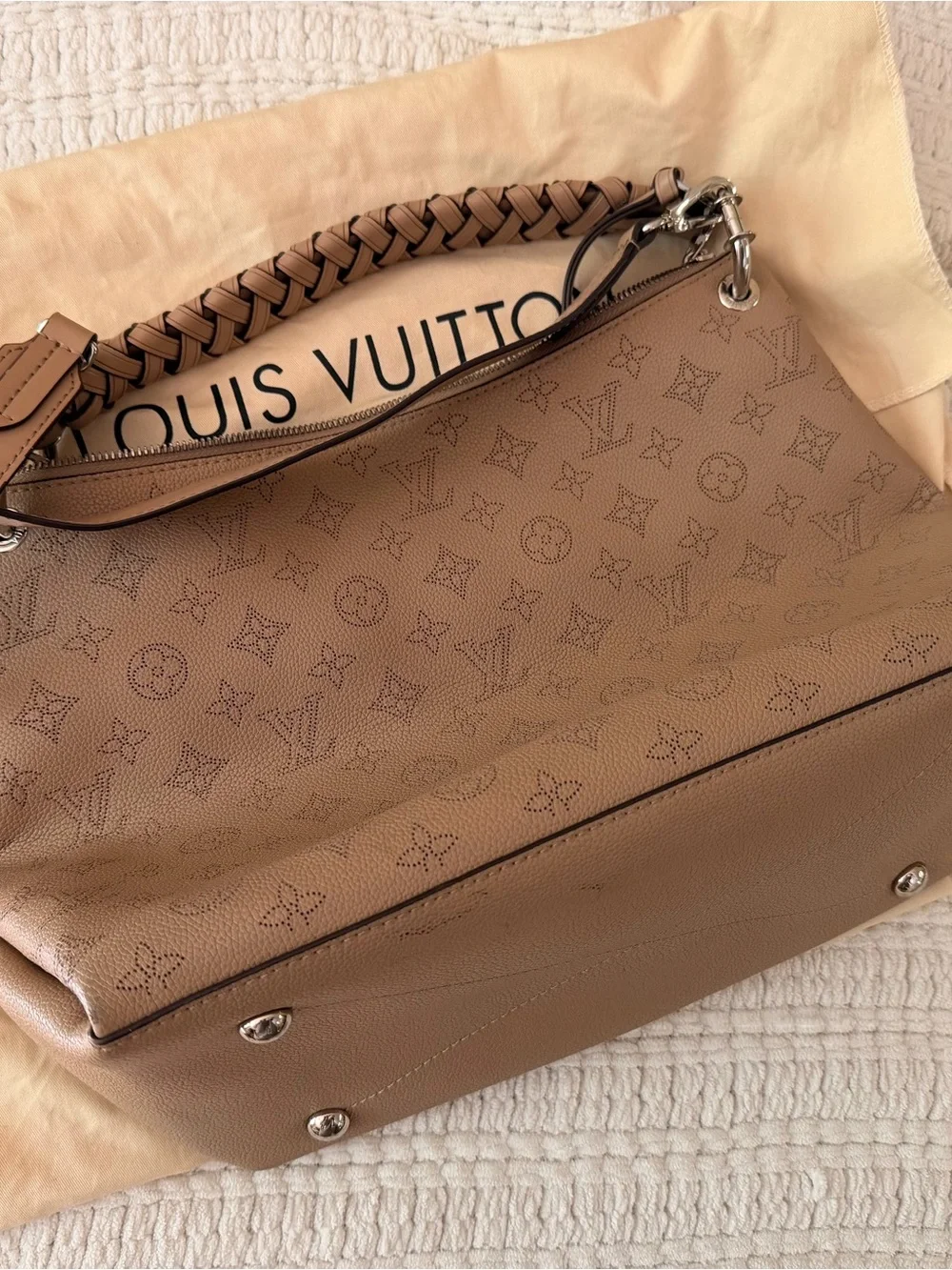 Louis Vuitton Mahina Leather Beaubourg Hobo MM bag with matching wallet
